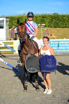 Connie Mensley Takes the Win in the Penultimate Blue Chip Pony Newcomers Second Round at Kelsall Hill
